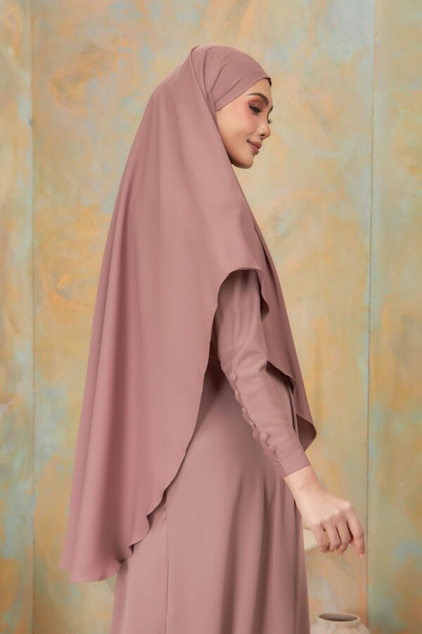khimar-needa-chocolate (2) khimar-needa-chocolate (2)
