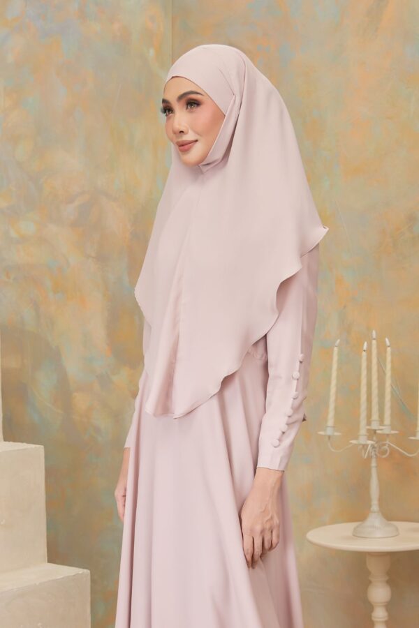 khimar-needa-sand (2) khimar-needa-sand (2)