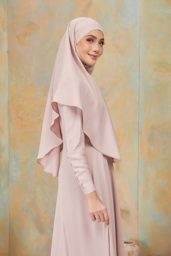 khimar-needa-sand (3) khimar-needa-sand (3)